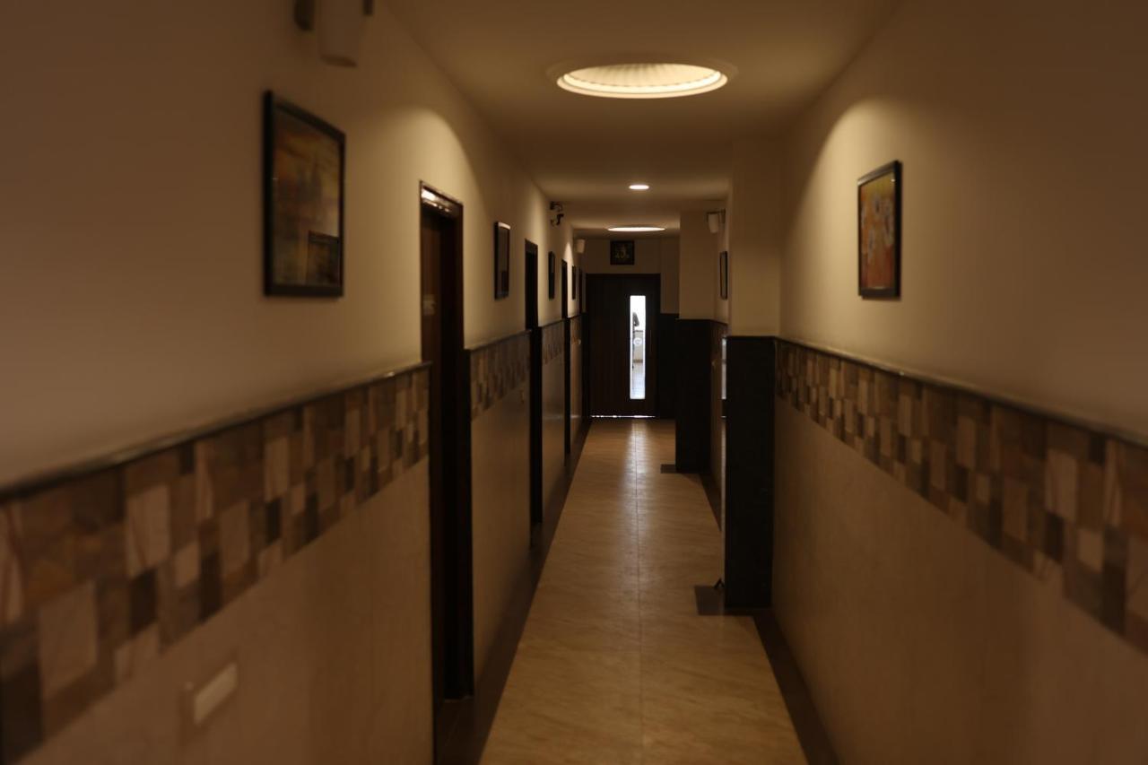 Hotel Victory Grand Attibele Exterior foto